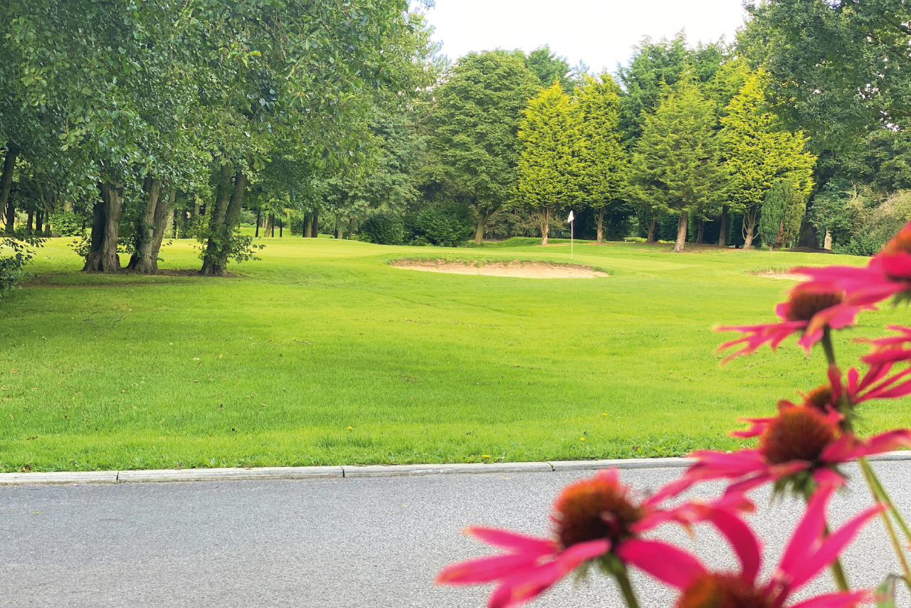 onsite 9 hole golf course at the Yorkshire burrow lodge with hot tub Yorkshire, Staycation holiday and family UK break